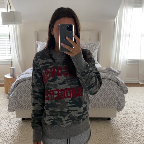 Wisconsin badgers pullover - Picture 5 of 5